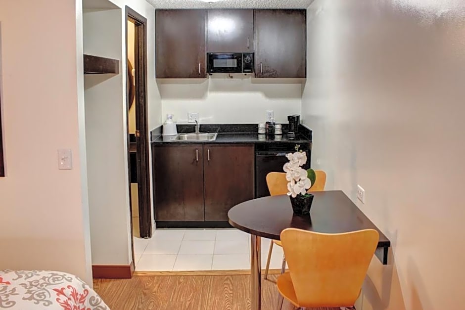 Americas Best Value Inn Heath-Newark