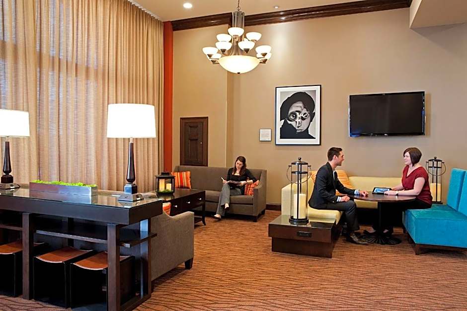 Hilton Garden Inn Milwaukee Downtown