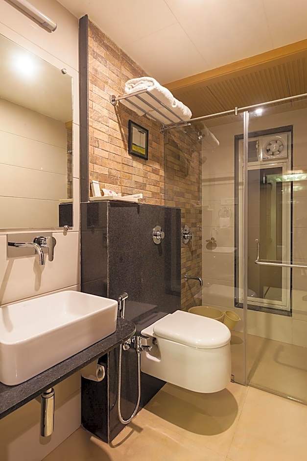 Hotel Chaitali - Pure Veg
