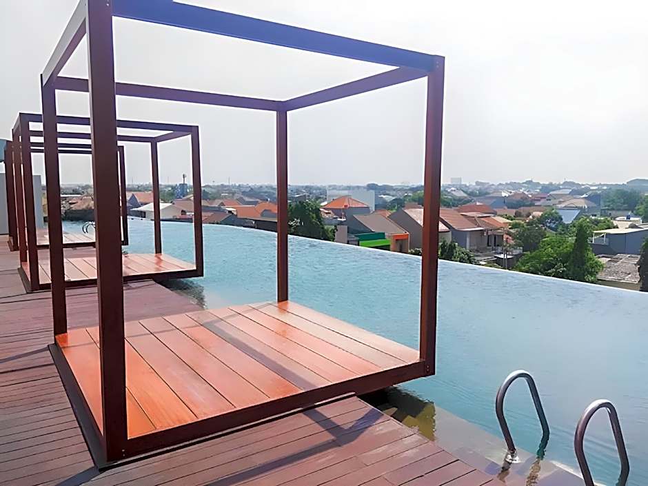 8rooms@ Grand Kamala Lagoon