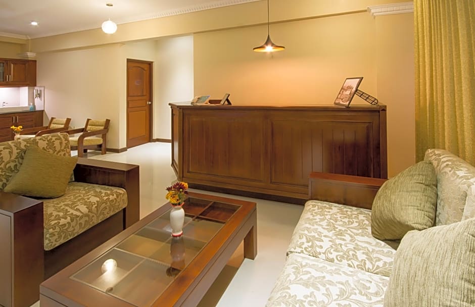 Ceyloni City Hotel
