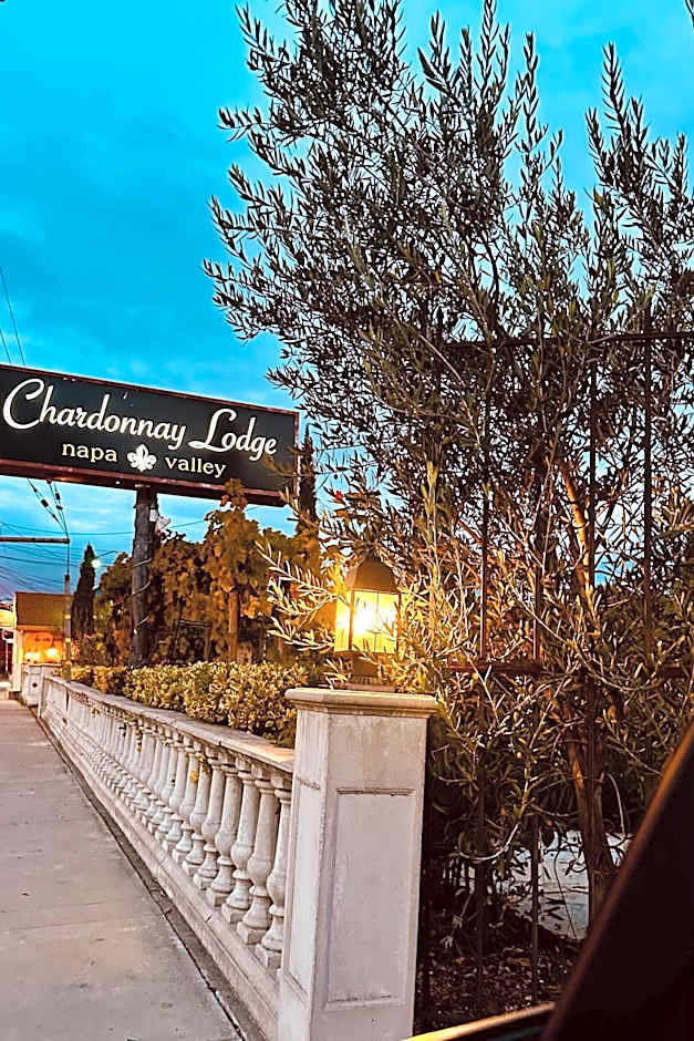 Chardonnay Lodge