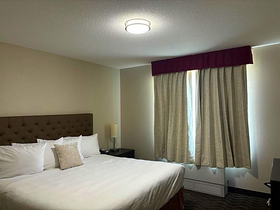 Ramada by Wyndham Estevan
