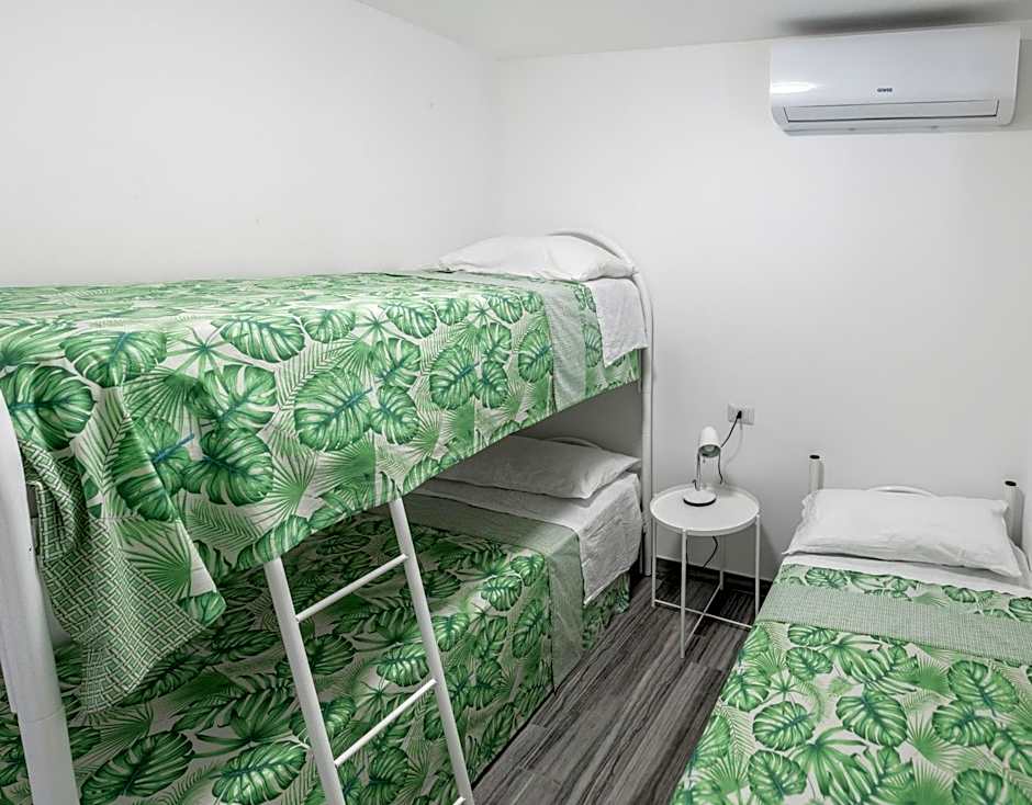 Villaggio Camping Poseidon - Bungalows & Rooms with Sea View in Nature