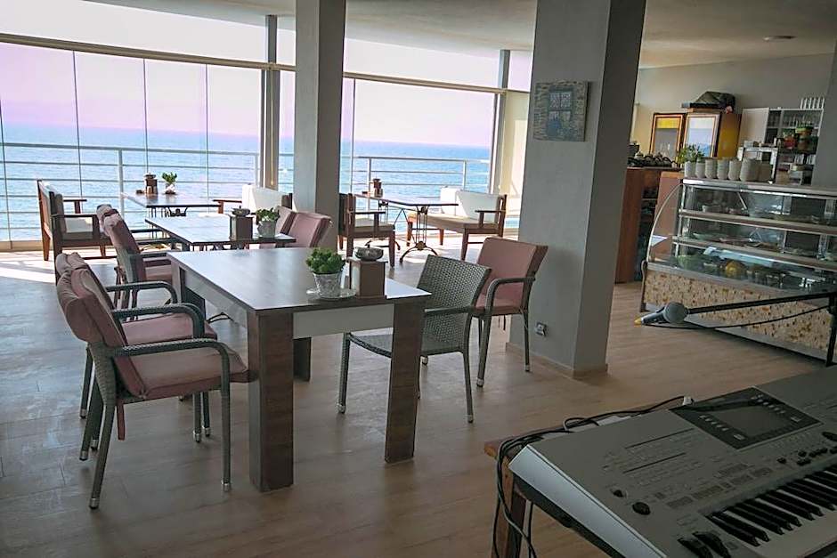 Life Point Hotel