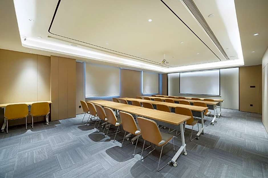 JI Hotel Anyang East Station Wenming Avenue