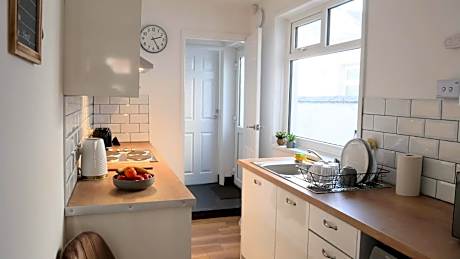 Stoke - 3 Bedroom House - Winifred St.