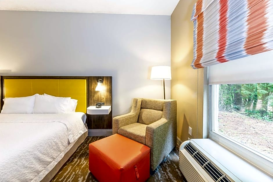 Hampton Inn & Suites Raleigh Cary Lenovo Center