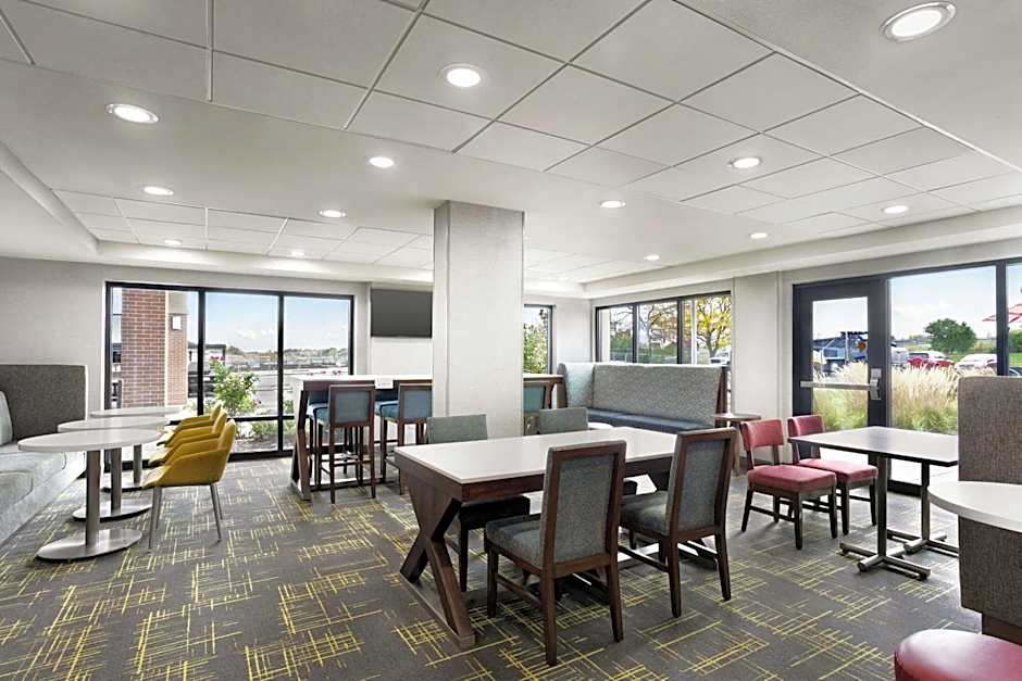 Hampton Inn By Hilton Milwaukee/Brookfield