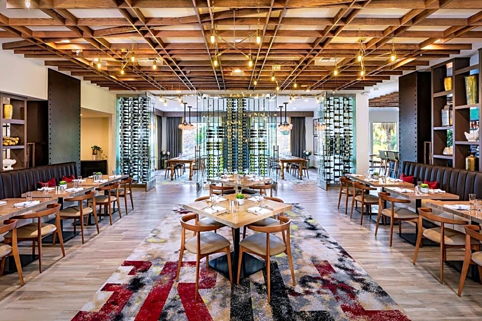DoubleTree By Hilton Pomona
