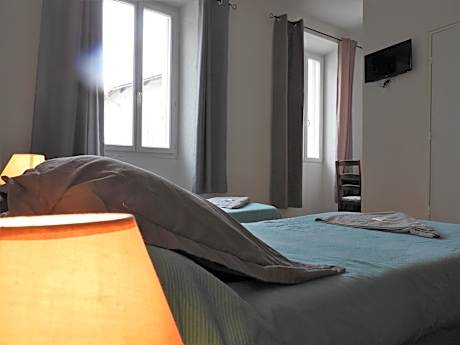 Twin Room with Private Bathroom