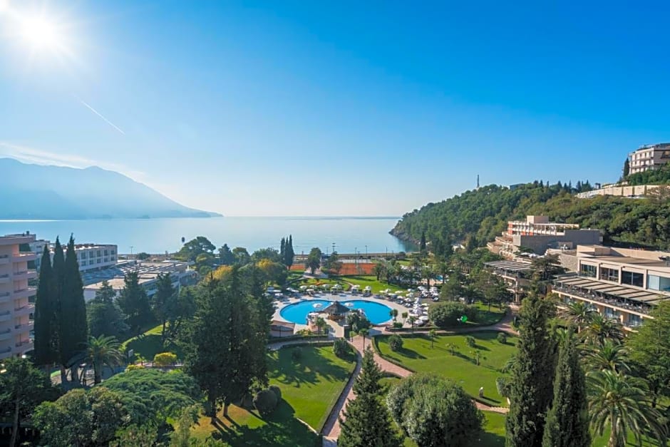 Iberostar Waves Bellevue