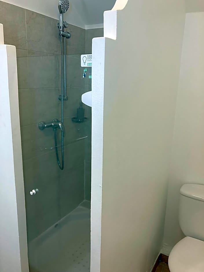 SUPERBE STUDIO MARTINIQUE VUE ROCHER DU DIAMANT