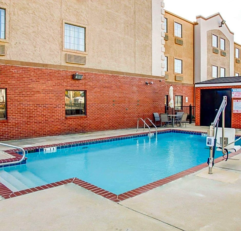 Comfort Inn Bessemer Birmingham South