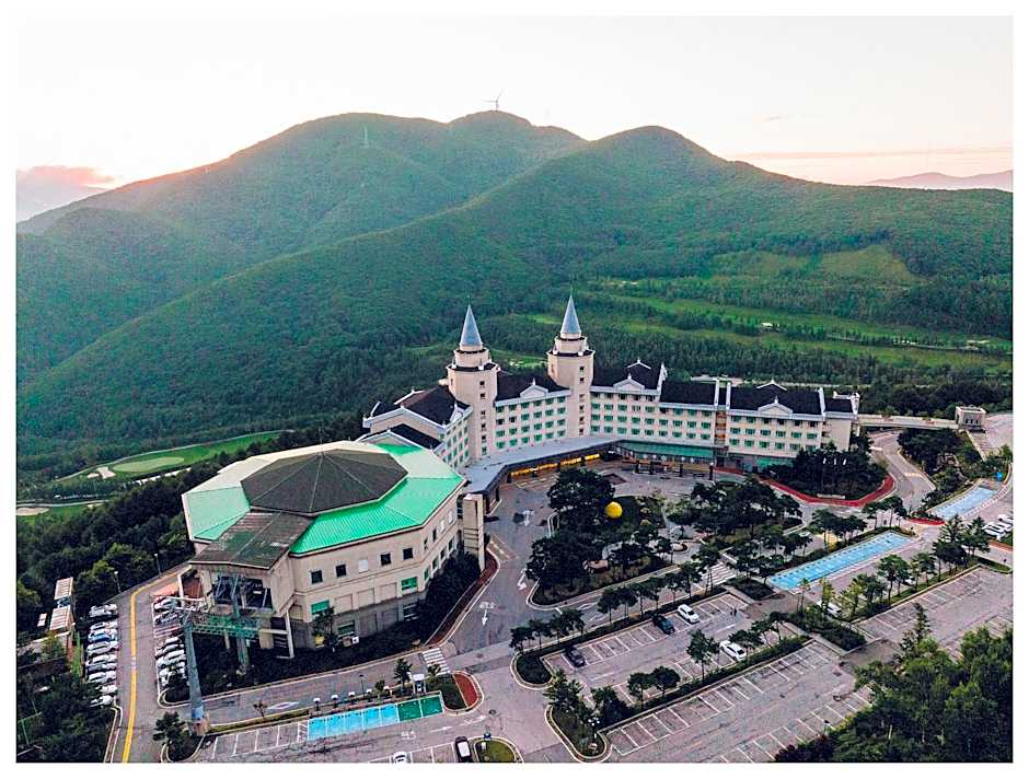 High1 Palace Hotel & CC (High1 Hotel&CC)