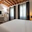 Globus Urban Hotel