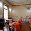 Hotel Reina