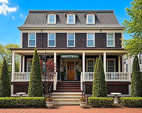 Bellevue Manor