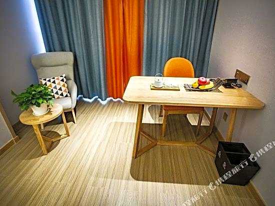 Shipu Hotel (Ningbo Science and Technology Innovation Center, Wisdom Park)