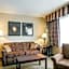 Comfort Inn & Suites McMinnville Wine Country