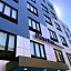Days Inn by Wyndham Bronx Near Botanical Garden