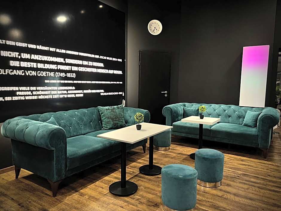 Colour Hotel