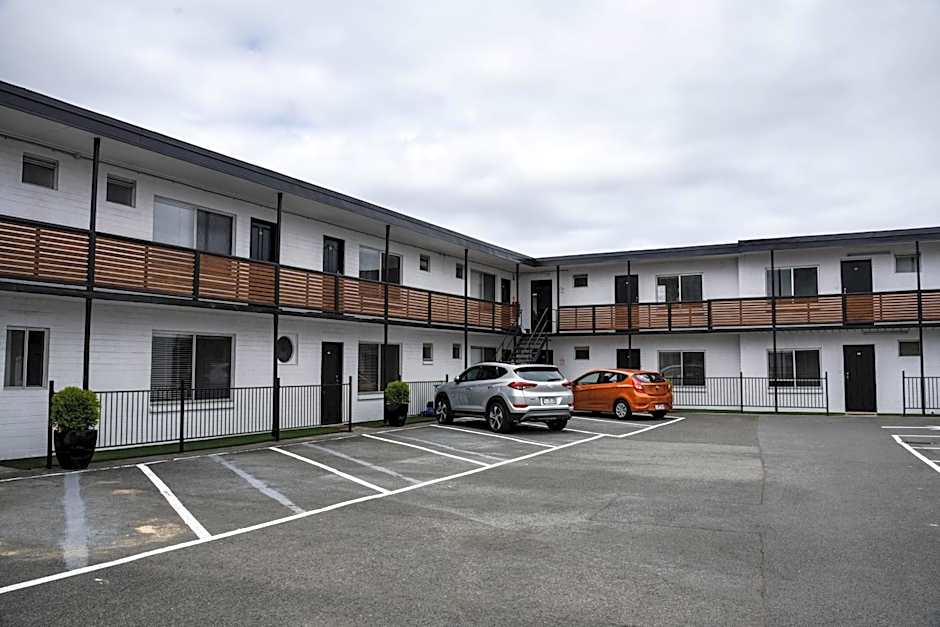 Hobart Tower Motel