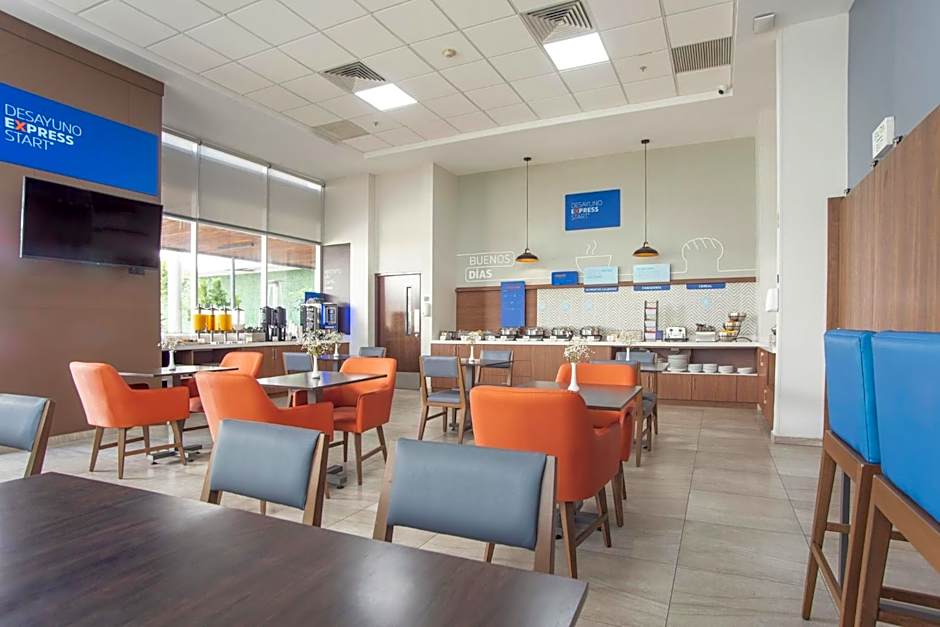 Holiday Inn Express Guadalajara Iteso By IHG
