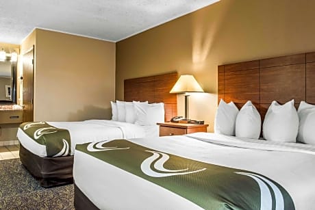 2 Queen Beds, Nonsmoking, Accessible