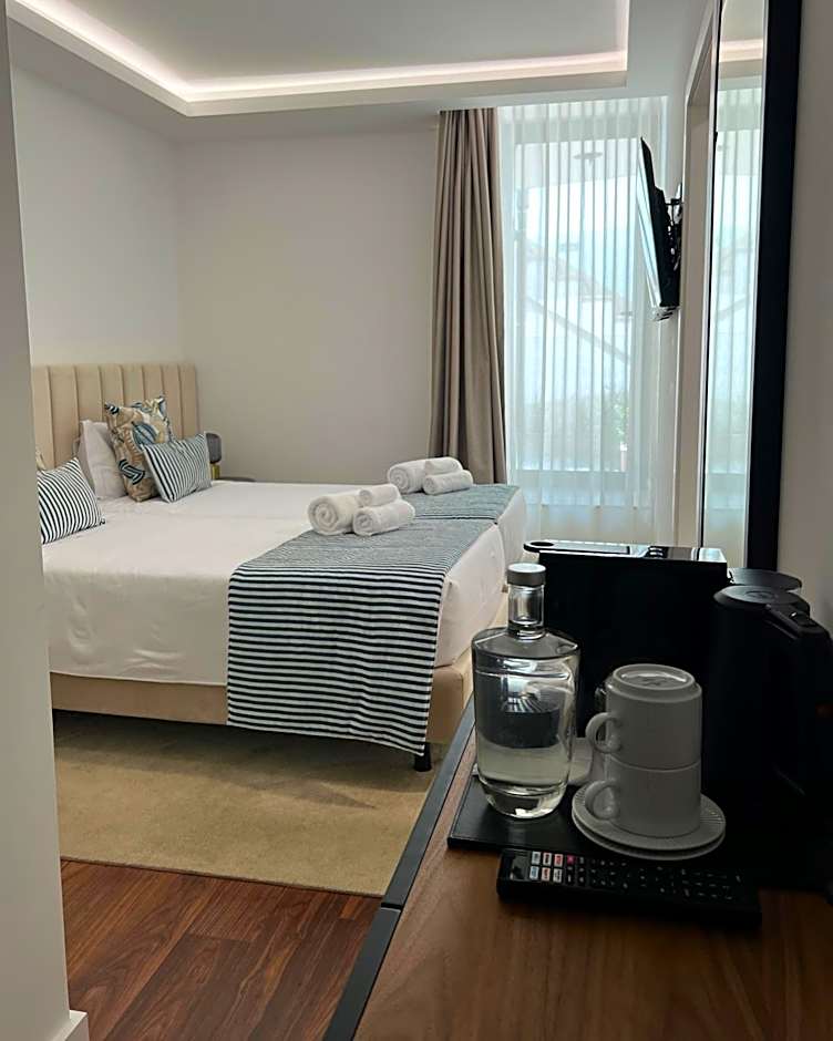 Photo 1 of 2 of 1 Double Bed or 2 Beds