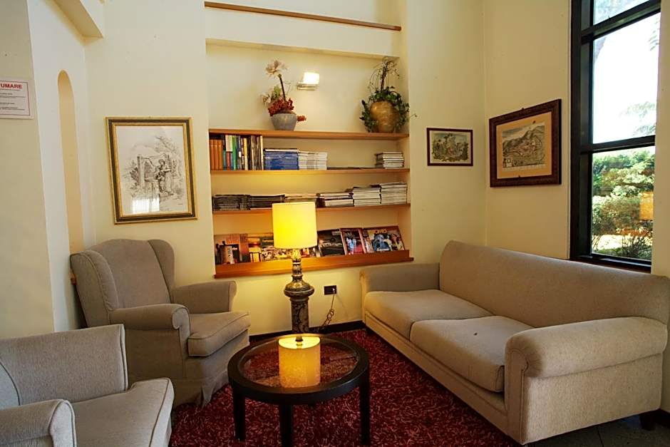 Hotel Cristallo di La Rosetta Srl