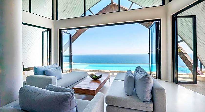 Villa Moonshadow