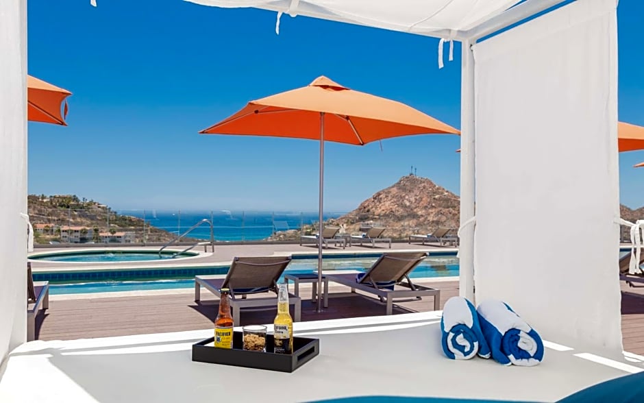 Hampton Inn & Suites by Hilton Los Cabos