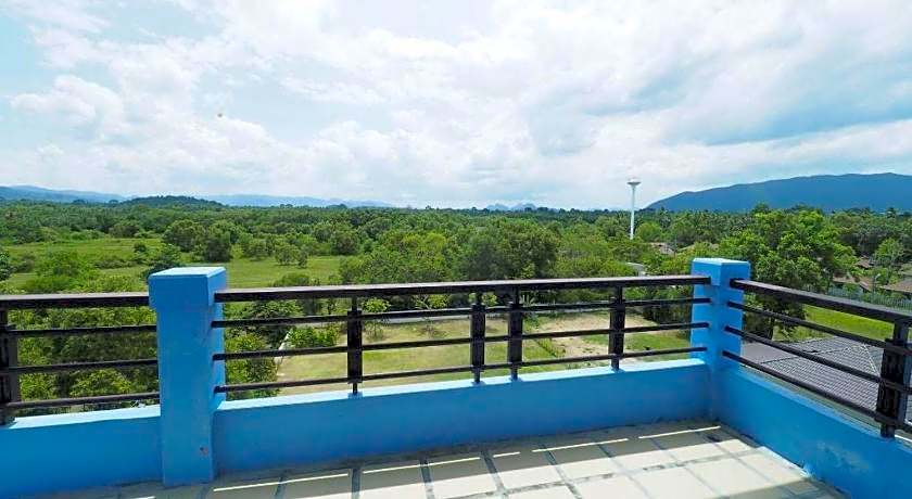 Sea Mountain Khanom Hotel