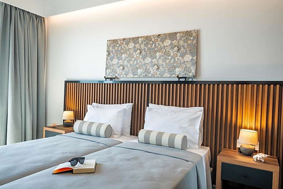 Apolis Beachscape Hotel