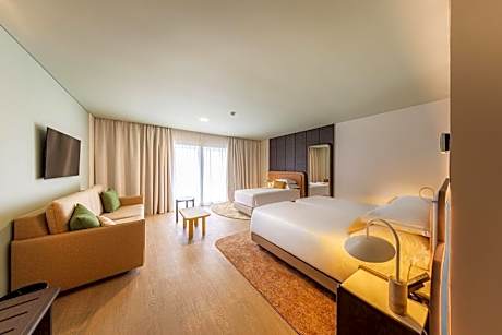 Classic Triple Room with Balcony