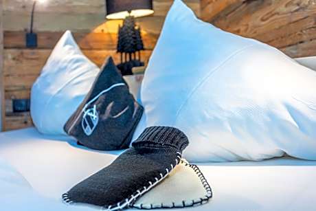 Chalet Suite with Bathtub and Kitchenette