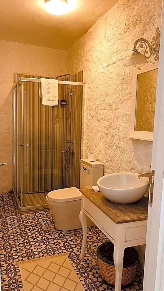 Mina Otel by Adda Alaçatı