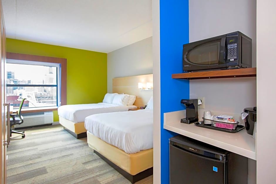 Holiday Inn Express & Suites Pittsburgh North Shore By IHG