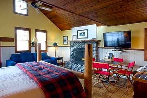 Cannon Beach Hotel Collection