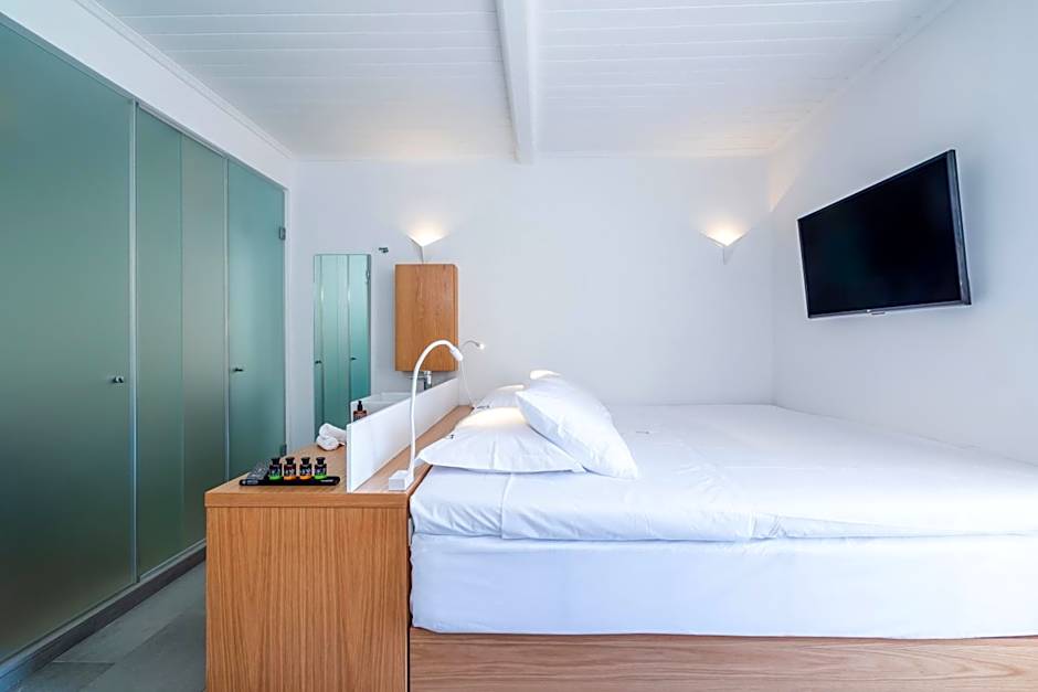 DreamBox Mykonos Suites