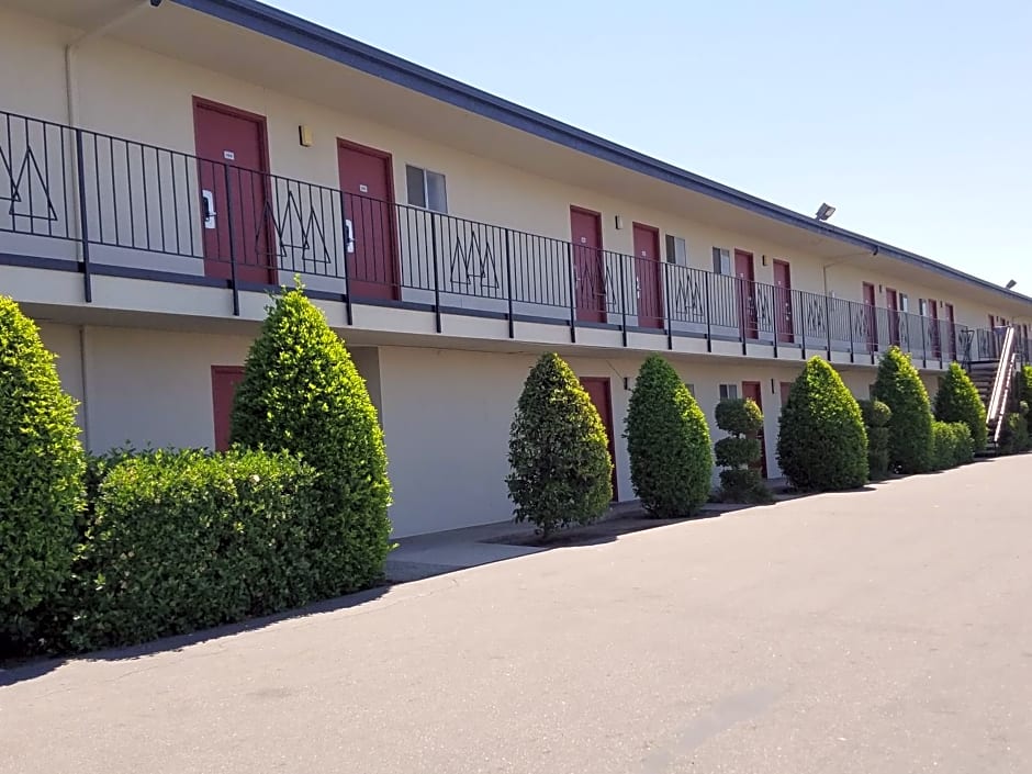 Economy Inn Fresno