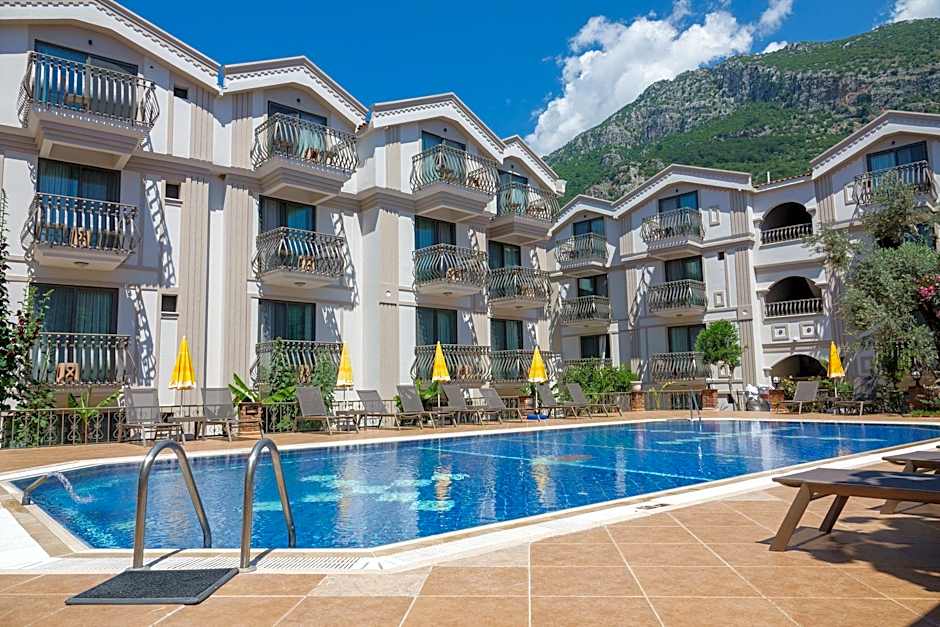 Magic Tulip Beach Hotel