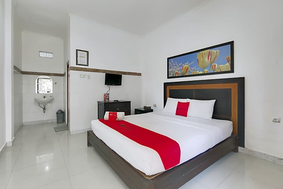 RedDoorz near Stadion Kompyang Sujana Bali