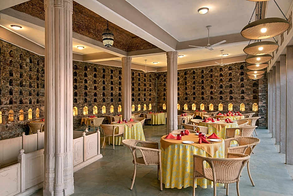 Neemrana Fort-Palace