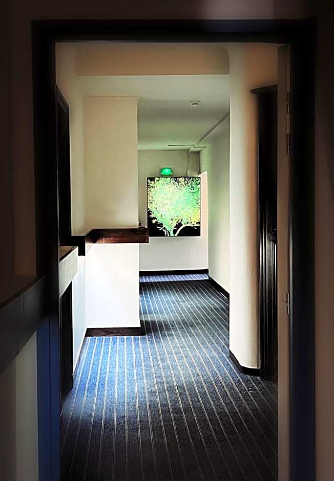 Hôtel De France - Restaurant L'insolite