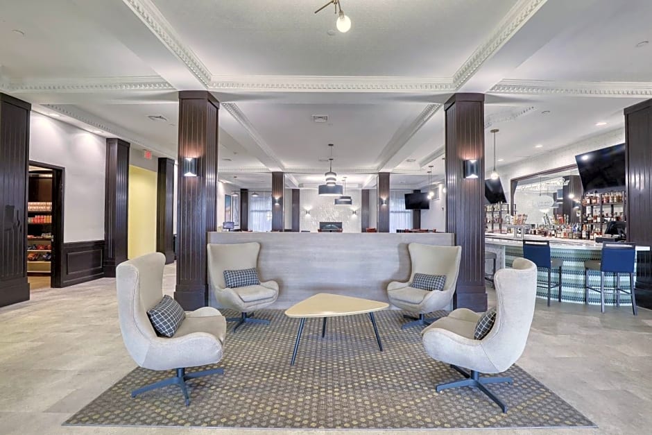 Holiday Inn Hotel & Suites Madison West - Middleton By IHG