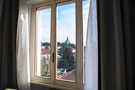 Double Room with Private External Bathroom