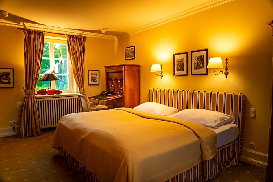 Schloss Auel Boutique Hotel & Design Golf Lodge