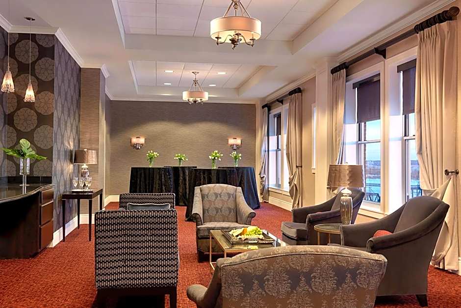 Hotel Blackhawk, Autograph Collection by Marriott